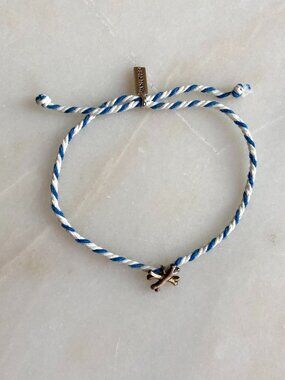 VANITIES BLUE AND WHITE ROPE WOVEN CORD FRIENDSHIP BRACELET SKULL CHARM